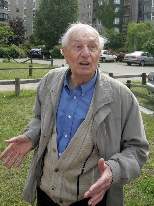 Rochus Misch, pictured at the site of the Führerbunker in June 2006.