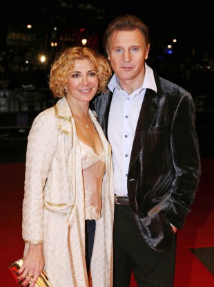 Liam Neeson with his wife in 2008