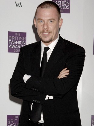 The late designer Alexander McQueen has left £50k of his fortune to his beloved pet dogs. 