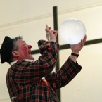 The Revd Roly Bain during yesterday's service. (Yui Mok/PA Wire)