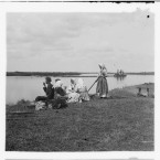 Dinner during haying, 1909. (Library of Congress, Prints & Photographs Division)