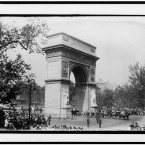 Casket of former mayor of New York City John Purroy Mitchel on wagon at Washington Memorial Arch, 1918. (Library of Congress, Prints & Photographs Division)