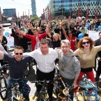 98fm DJs Aidan Power and Claire Solan with Public and Commuter Transport junior minister Alan Kelly and Lord Mayor of Dublin Andrew Montague. (Conor McCabe Photography.)