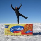 The world's largest salt flats at Salar de Uyuni in Bolivia stretch so far and are so undulating that it can be fun to play with perspective in photos... (Pic: Alicia Nijdam/Flickr)