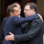 Brian Cowen looking completely at ease in this embrace with Nicholas Sarkozy outside Government Buildings in Dublin. (Julien Behal/PA Wire)