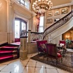 The mansion's winding staircase. (Estate agent: sothebysrealty.ca)