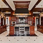The six-bedroom house completes complete with a fitted kitchen. (Estate agent: sothebysrealty.ca)