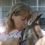 Christie Carr, Irwin Kangaroo: Christie Carr kisses Irwin the kangaroo at the Garold Wayne Interactive Zoological Park.<span class=