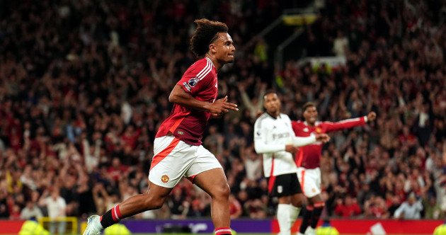 Zirkzee makes heroic debut as Man United begin Premier League season with win